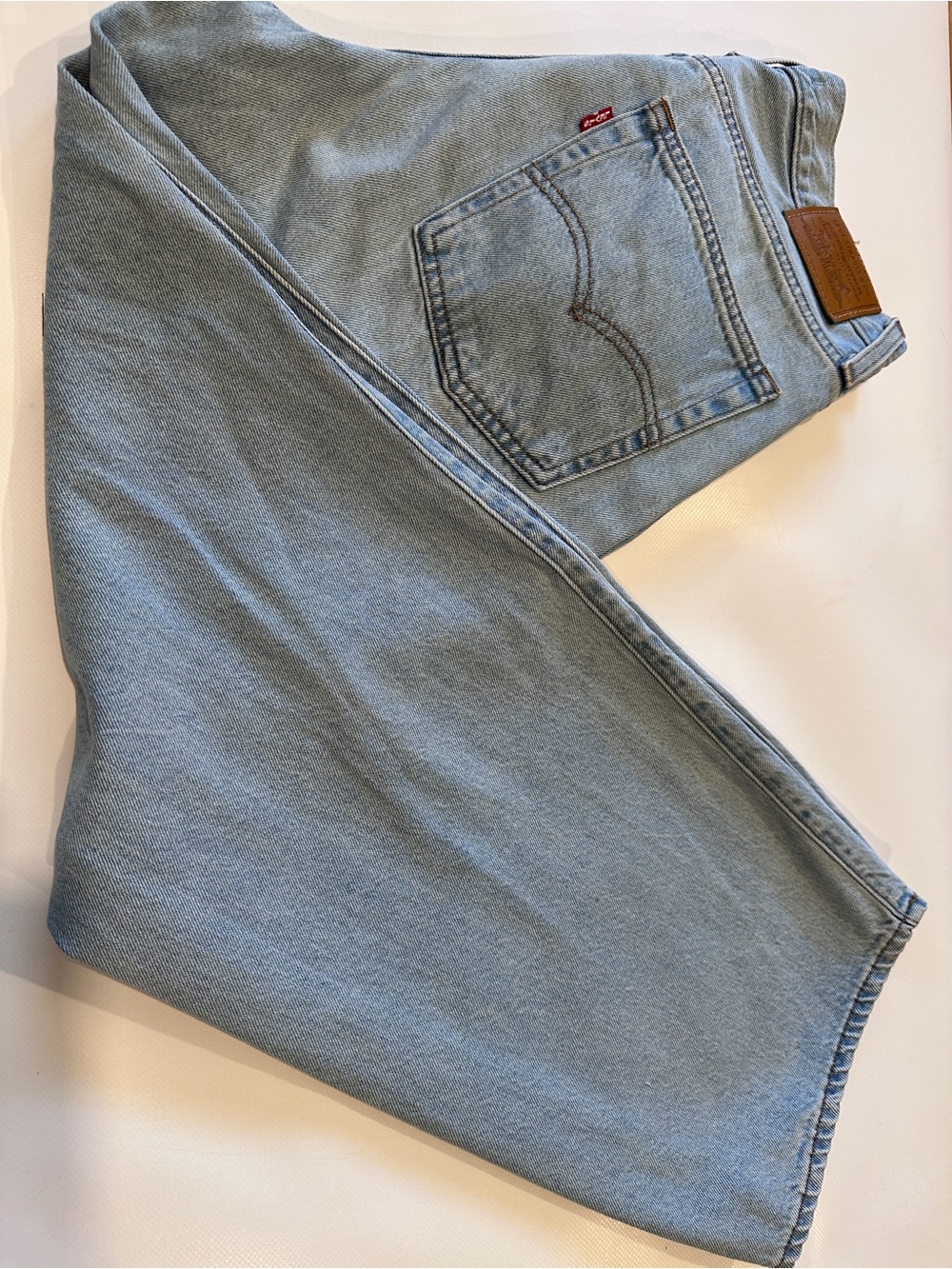 Levi's Women Baggy Dad Jeans in Light Blue Denim - Picture 7 of 7